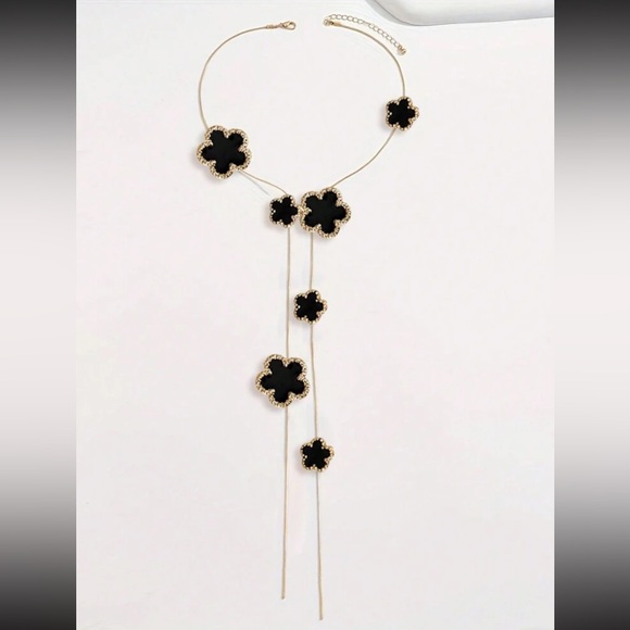 💛 Lariat Necklace 💛 - Picture 2 of 5